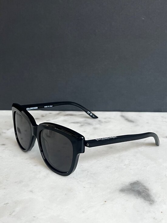 Balenciaga Women\'s BB0160S sunglasses in black with grey lenses main image 13